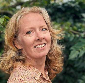 Afke_Hennus Interview: Motief van... - AViN - Antroposofische Vereniging in Nederland