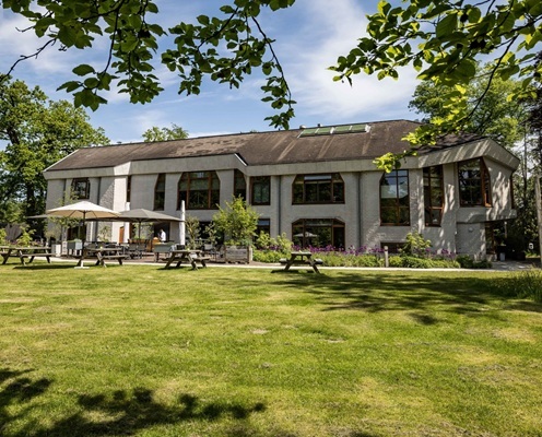 Antropia_BW_496x400 H&egrave;re Bugu heeft ons nodig - AViN - Antroposofische Vereniging in Nederland